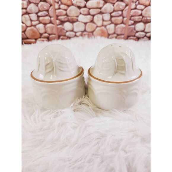 Vintage Stoneware cordella burnet salt and pepper shakers - Picture 4 of 7